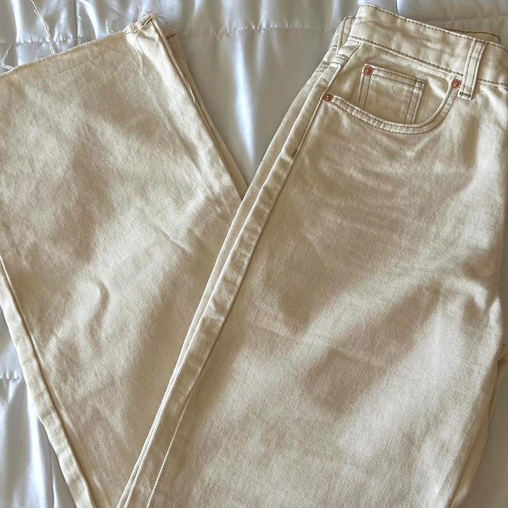 Stradivarius Straight Fit Jean